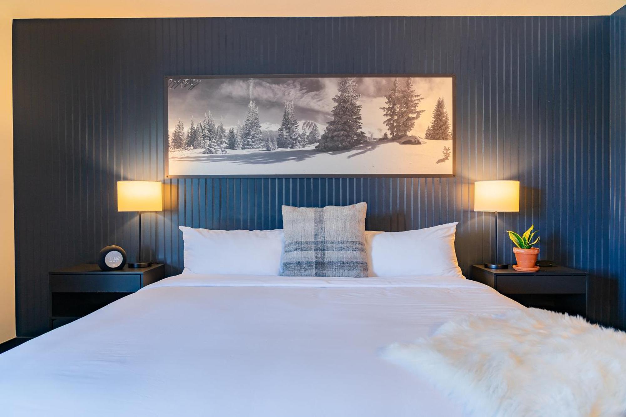 Gravity Haus Winter Park Hotel Bagian luar foto